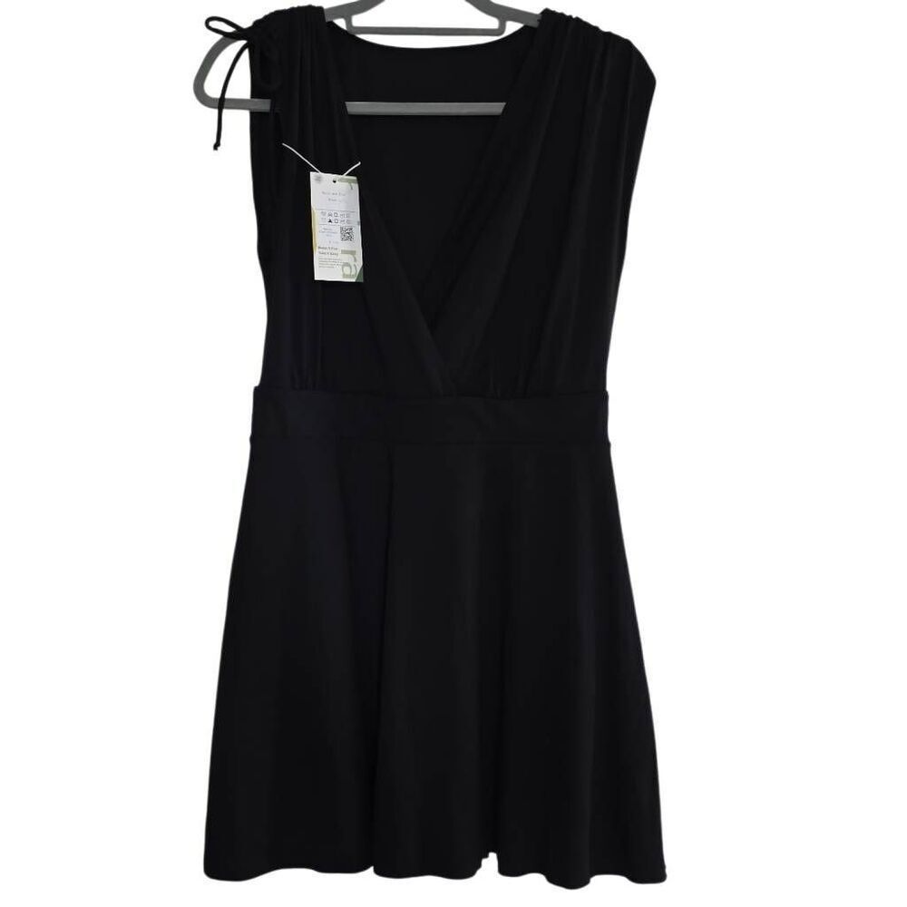 Halara Women's Size Large Black V-Neck Athletic Dress with Undershorts